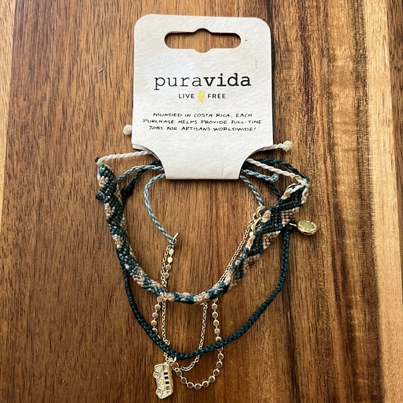 Pura Vida Jewelry New Pura Vida Monthly November Pack 220 Bus Chain